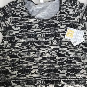 NWT- xxs perfect tee